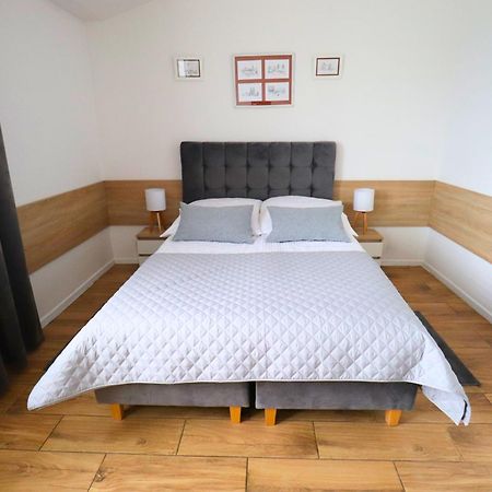 Skarbek Ilawa, Pokoje I Apartamenty 外观 照片